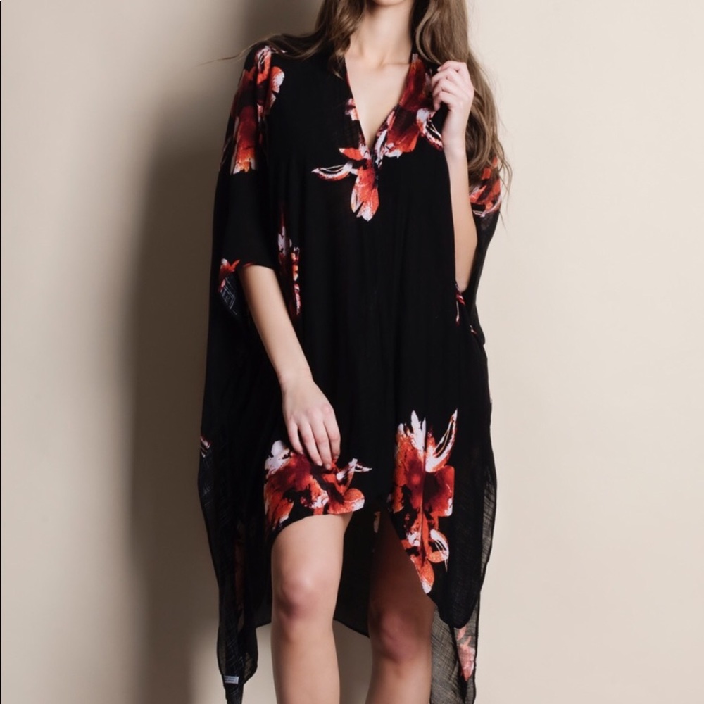 🌺Floral Kimono🌺 - Picture 6 of 7